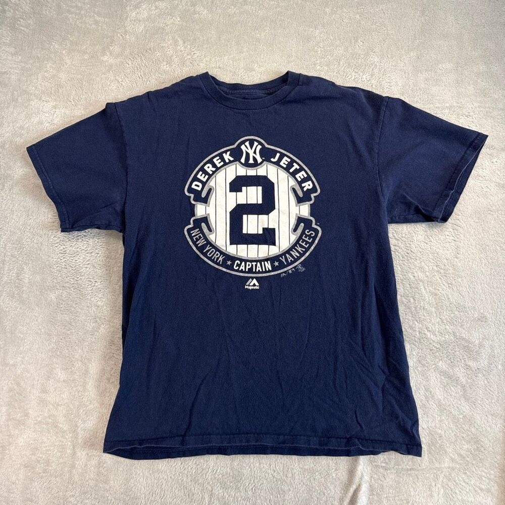 Majestic New York Yankees Derek Jeter #2 "Captain" Graphic T Shirt Navy LARGE